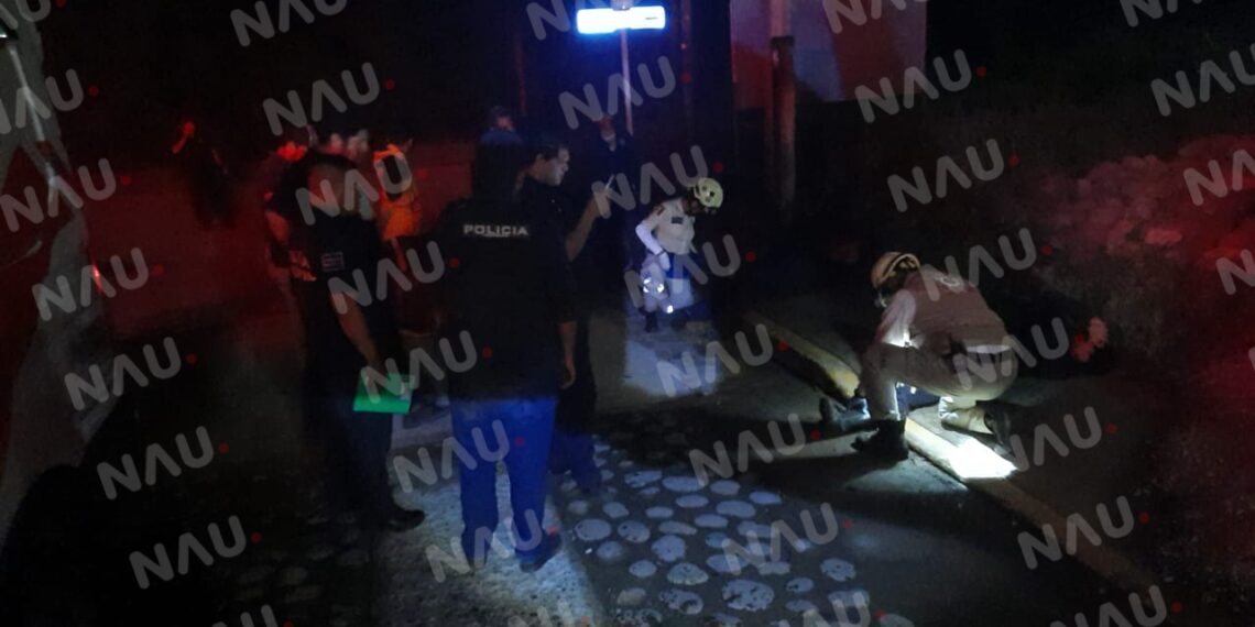 Policías de proximidad derraparon en su motocicleta