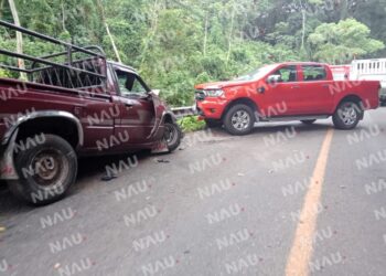 Tres vehículos chocan sobre la carretera Tuxtla Chico – Cacahoatán