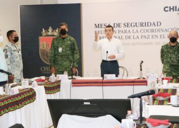 Llama Rutilio Escandón a extremar precauciones por lluvias y vacunarse contra el COVID-19