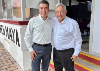 Acompaña Rutilio Escandón al presidente AMLO en la visita de supervisión en el Tramo 1 del Tren Maya