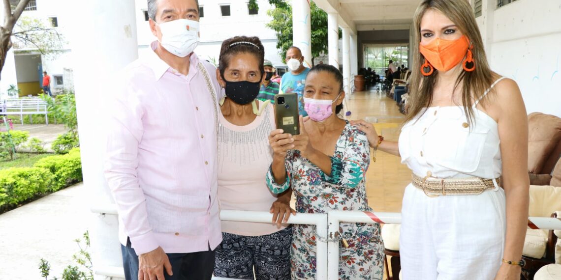 Inaugura Rutilio Escandón remodelación de vialidades y de la Unidad Básica de Rehabilitación del DIF, en Tapachula