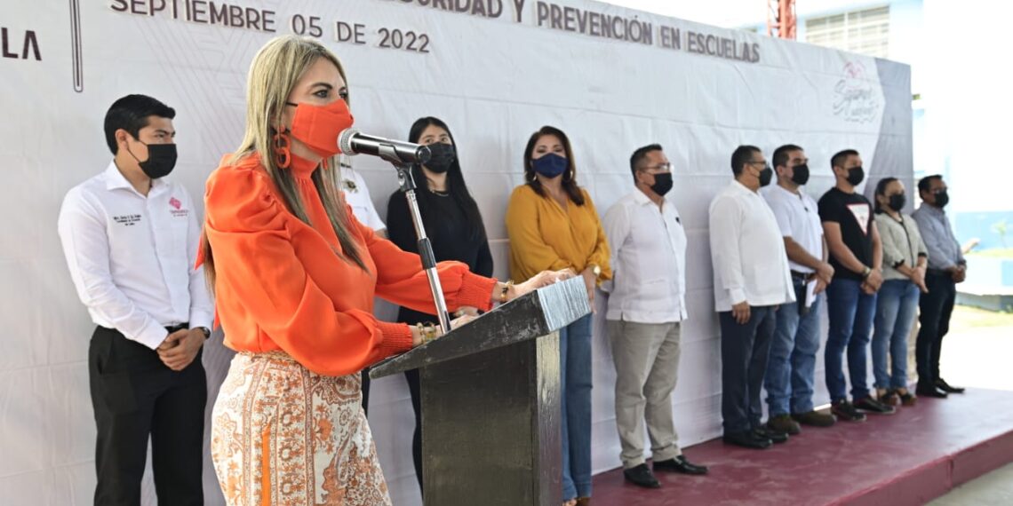 “EN EL GOBIERNO MUNICIPAL SEGUIMOS TRABAJANDO PARA HACER DE TAPACHULA UN LUGAR SEGURO PARA TODOS”: ROSY URBINA.