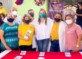 ROSY URBINA PRESIDE INICIO DE CAMPAÑA PARA PREVENIR EL SUICIDIO EN TAPACHULA