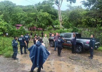 ATIENDE AYUNTAMIENTO DE TAPACHULA A AFECTADOS POR LLUVIAS EN VIVA MÉXICO