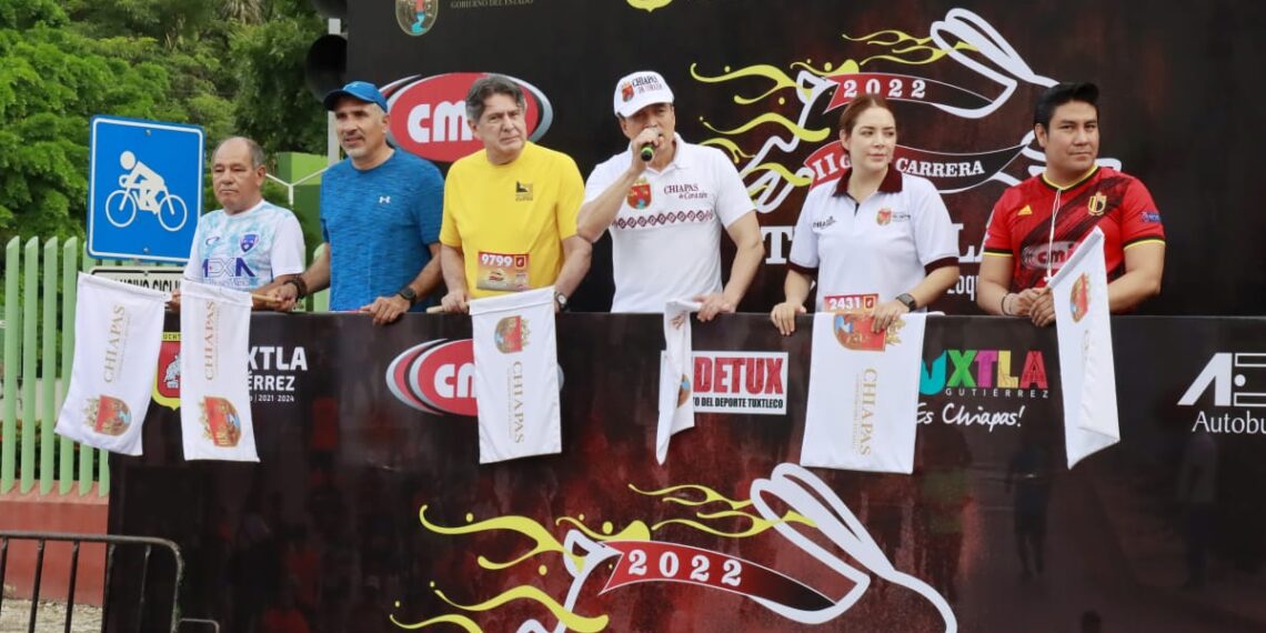 Rutilio Escandón da banderazo de salida en la Gran Carrera Tuchtlán 2022 “Orgullosamente Zoque”