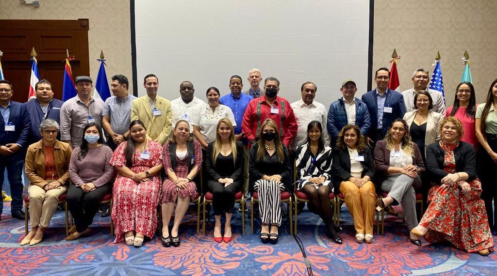 PARTICIPA ALCALDESA ROSY URBINA EN SEMINARIO “FORTALECIMIENTO DE CAPACIDADES DE GOBIERNOS LOCALES” EN LA REPÚBLICA DE EL SALVADOR