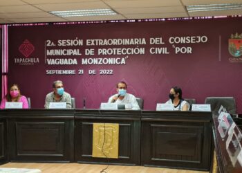 BRINDA AYUNTAMIENTO ATENCIÓN A AFECTADOS POR INUNDACIONES EN LA ZONA BAJA DE TAPACHULA