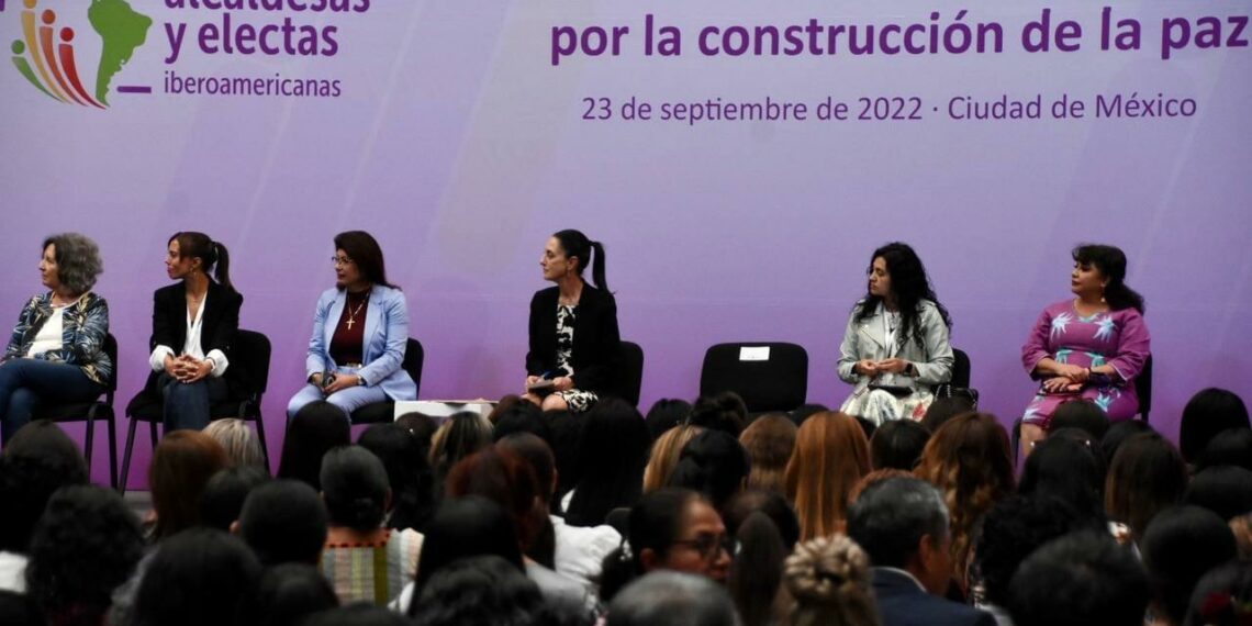 ASISTE ROSY URBINA AL FORO DE ALCALDESAS IBEROAMERICANAS ORGANIZADO POR EL GOBIERNO DE LA CIUDAD DE MÉXICO