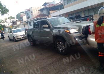 Choque deja solo daños “Vídeo”