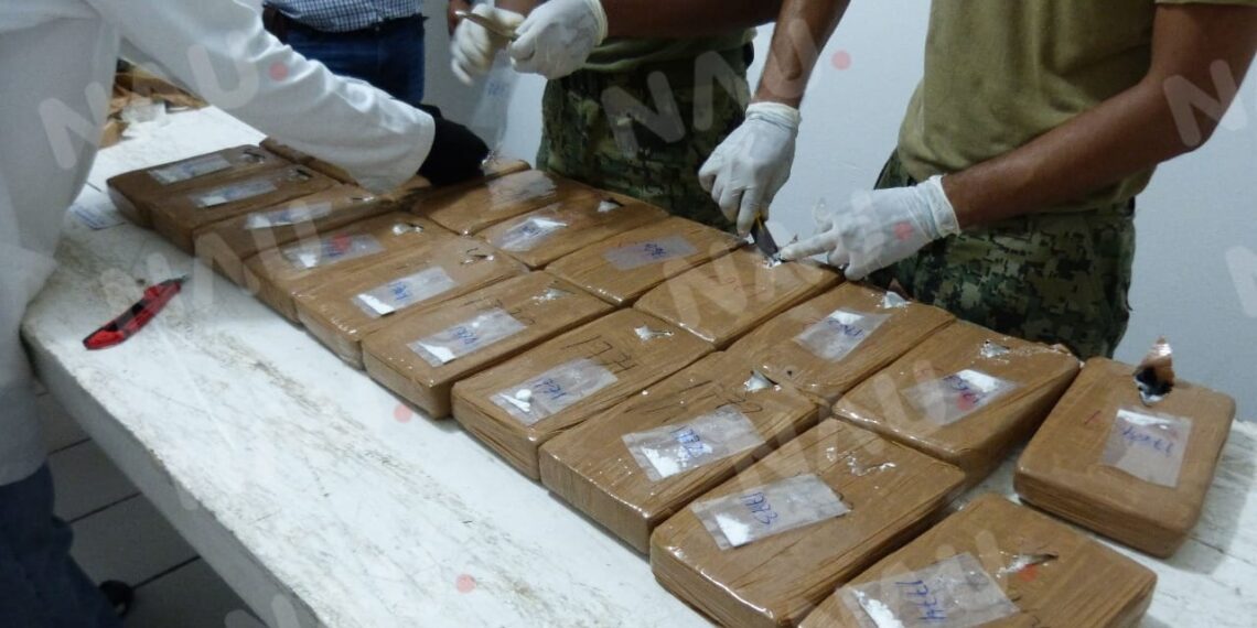 1700 kilos de cocaína asegura la SEMAR en alta mar