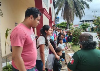 DIF e INM atienden de manera oportuna a familias de migrantes.