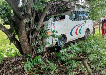 Dos lesionados deja accidente
