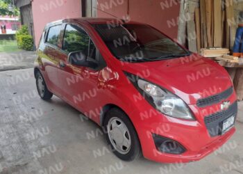 Recuperan vehículo robado en Manuel Lazos