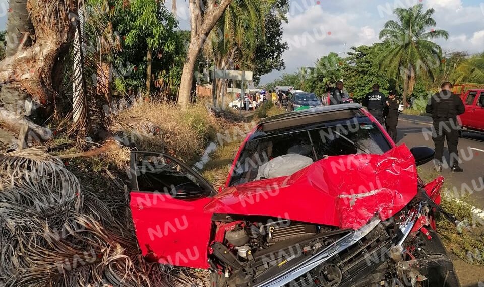 Tres lesionados deja accidente en la carrera a Puerto Madero