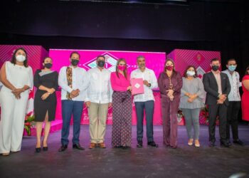 BRILLA LA PERLA Y CHULA Y LIMPIA TRANSFORMAN EL ROSTRO DE TAPACHULA: ROSY URBINA