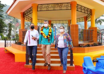 En San Fernando, Rutilio Escandón inaugura aulas y el Parque Central