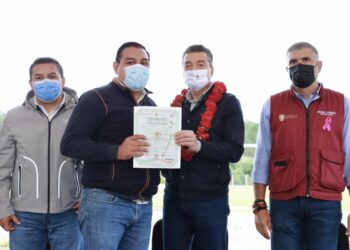 Rutilio Escandón inaugura la rehabilitación de la Unidad Deportiva de Jitotol