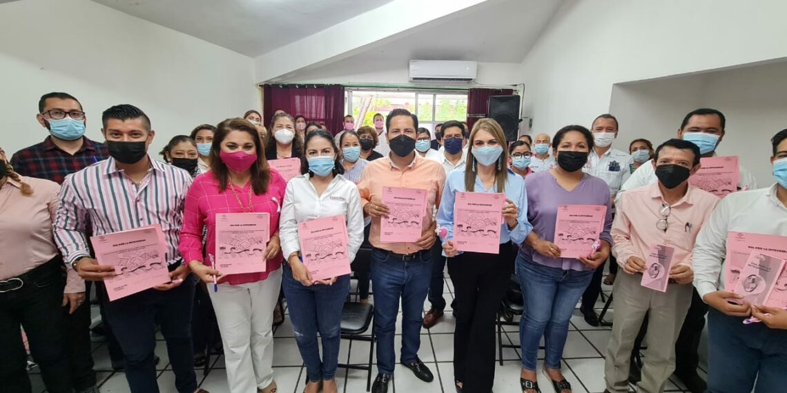 ROSY URBINA ENCABEZA CONMEMORACION DEL “DÍA POR LA INTEGRIDAD” EN TAPACHULA