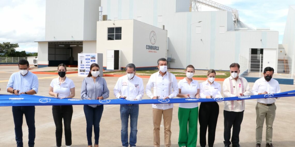 Inaugura Rutilio Escandón Fábrica Procesadora de Alimentos Balanceados Porcícolas en Ocozocoautla