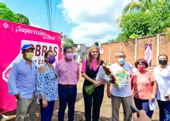 CON OBRA DE PAVIMENTACIÓN MÁS CONECTIVIDAD Y SEGURIDAD EN EL FRACCIONAMIENTO “LAS VEGAS”