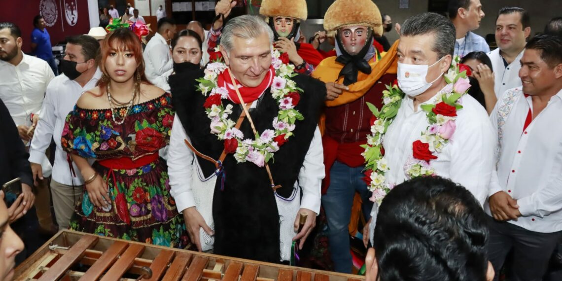 Rutilio Escandón y Adán Augusto López atestigüan diálogo con sectores social, económico y religioso