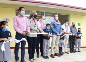 En Chiapa de Corzo, Rutilio Escandón inaugura espacios educativos en la Primaria Rafael Ramírez Castañeda