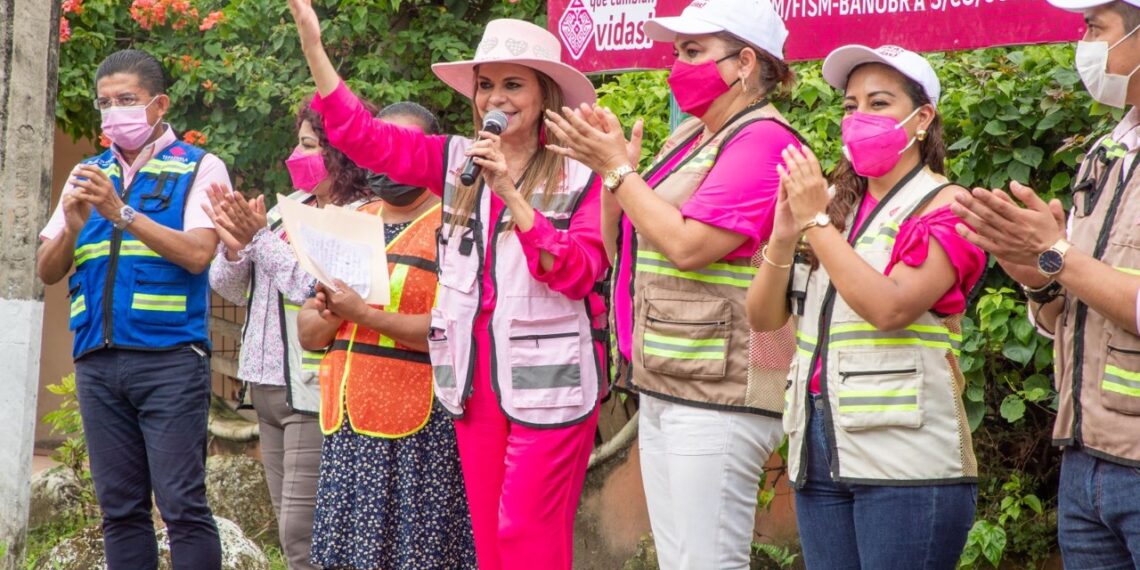 BAJO LOS PRINCIPIOS DE LA CUARTA TRANSFORMACIÓN, SEGUIMOS CAMBIANDO EL ROSTRO DE TAPACHULA: ROSY URBINA