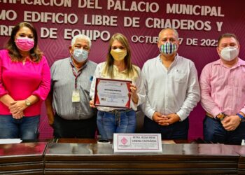 SECRETARÍA DE SALUD CERTIFICA AL PALACIO MUNICIPAL COMO ESPACIO LIBRE DE CRIADEROS DE MOSQUITOS