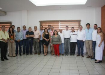 Reconocemos el enorme valor de los médicos en Chiapas: Yamil Melgar.