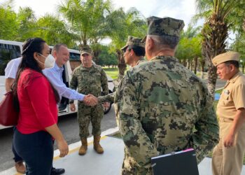 Reunion el diputado del distrito XII Jose Luis Elorza Flores