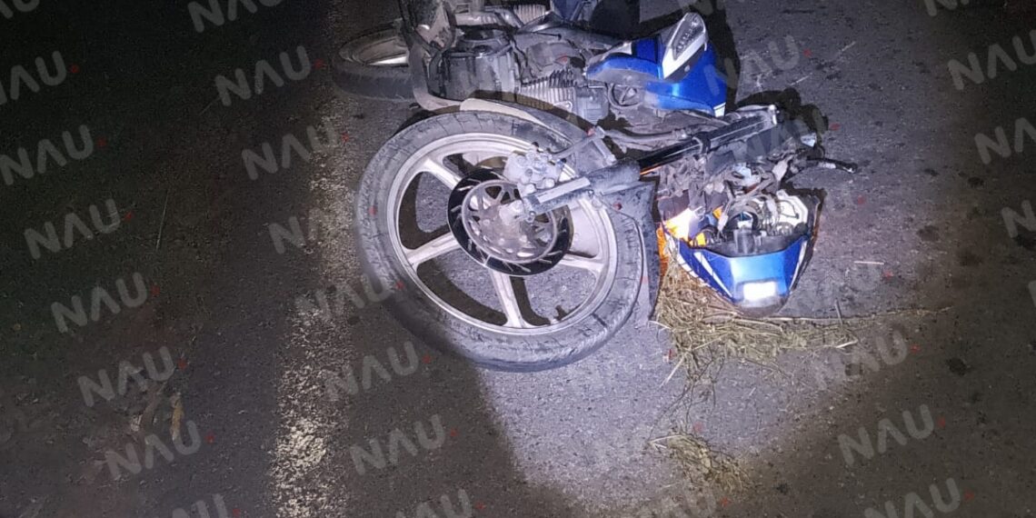 Vehículo atropella a motocilista en Acapetahua