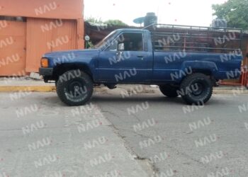 Roban vehículo en Plaza Galerías