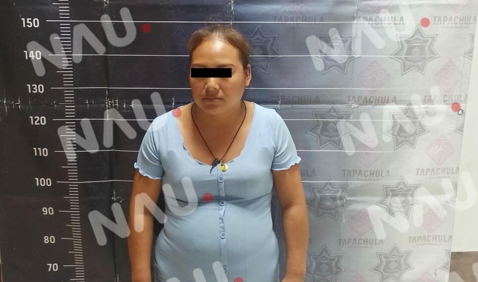 Detienen a señora que escandalizaba con cuchillo en mano