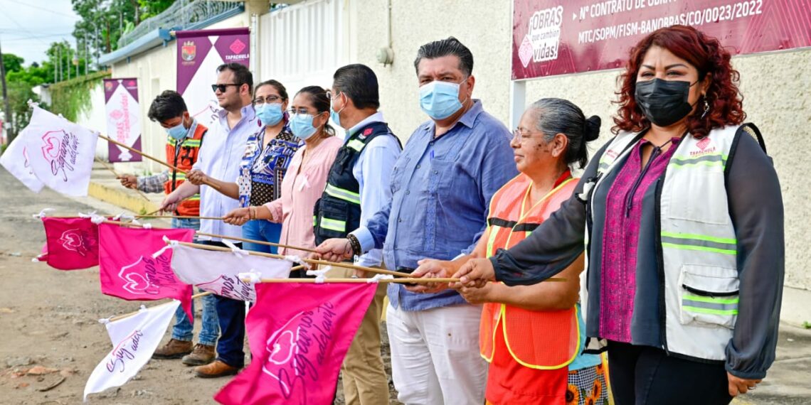 AYUNTAMIENTO DE TAPACHULA, INICIA OBRA DE ALCANTARILLADO EN COLONIA 16 DE SEPTIEMBRE