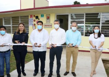 Inaugura Rutilio Escandón infraestructura educativa de la Escuela Telesecundaria 1240, en Palenque