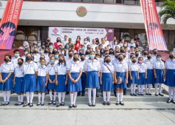 ROSY URBINA REAFIRMA EL COMPROMISO POR UNA TRANSFORMACIÓN SOCIAL BASADA EN EL RESCATE DE LOS VALORES CÍVICOS