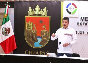 Vacúnate contra el COVID-19 y la influenza para proteger la salud y la vida: Rutilio Escandón