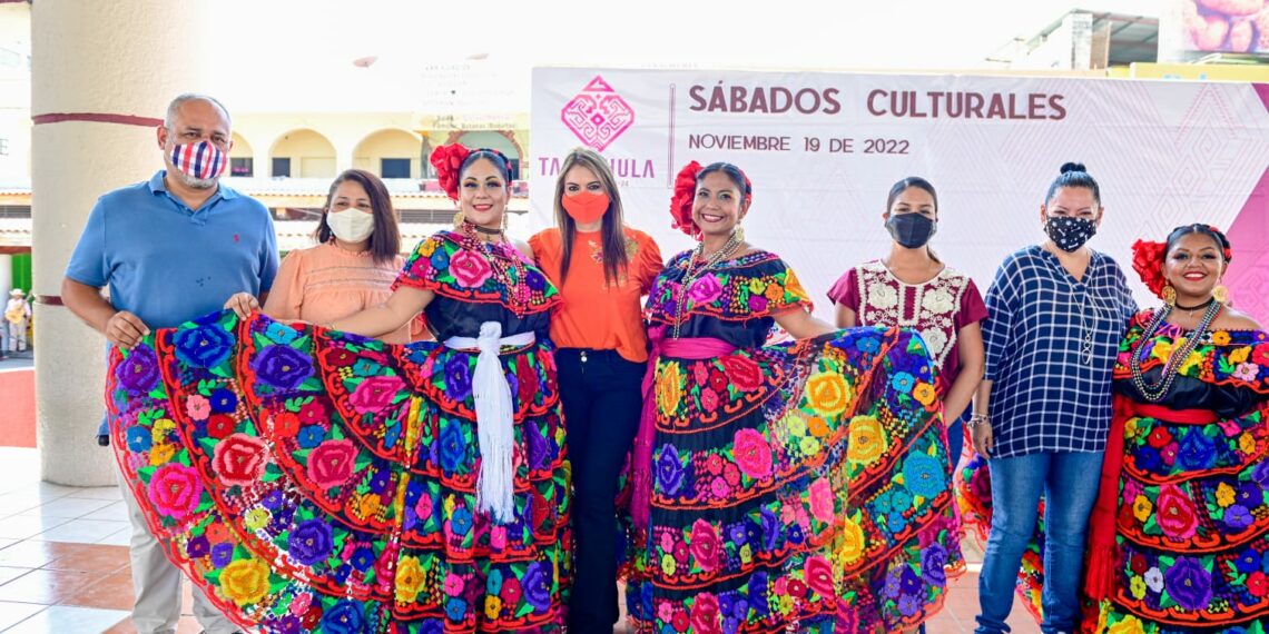 ROSY URBINA PUSO EN MARCHA EL PROGRAMA SÁBADOS CULTURALES, EN EL PARQUE CENTRAL MIGUEL HIDALGO