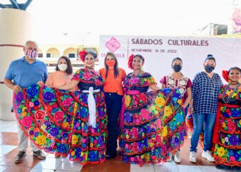 ROSY URBINA PUSO EN MARCHA EL PROGRAMA SÁBADOS CULTURALES, EN EL PARQUE CENTRAL MIGUEL HIDALGO