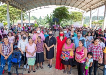 ROSY URBINA ENCABEZA EL “DÍA ROSA” EN EJIDO INDEPENDENCIA