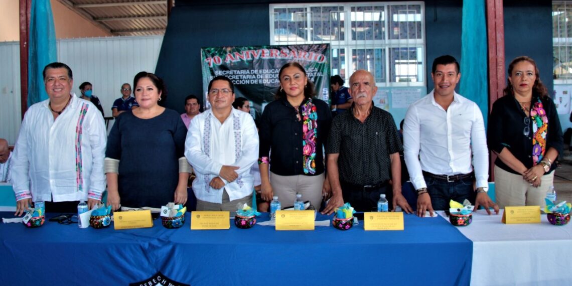 AUTORIDADES MUNICIPALES DE TAPACHULA, ASISTEN A FESTEJO DEL 70 ANIVERSARIO DEL CEBECH NO. 3 GABRIEL RAMOS MILLÁN