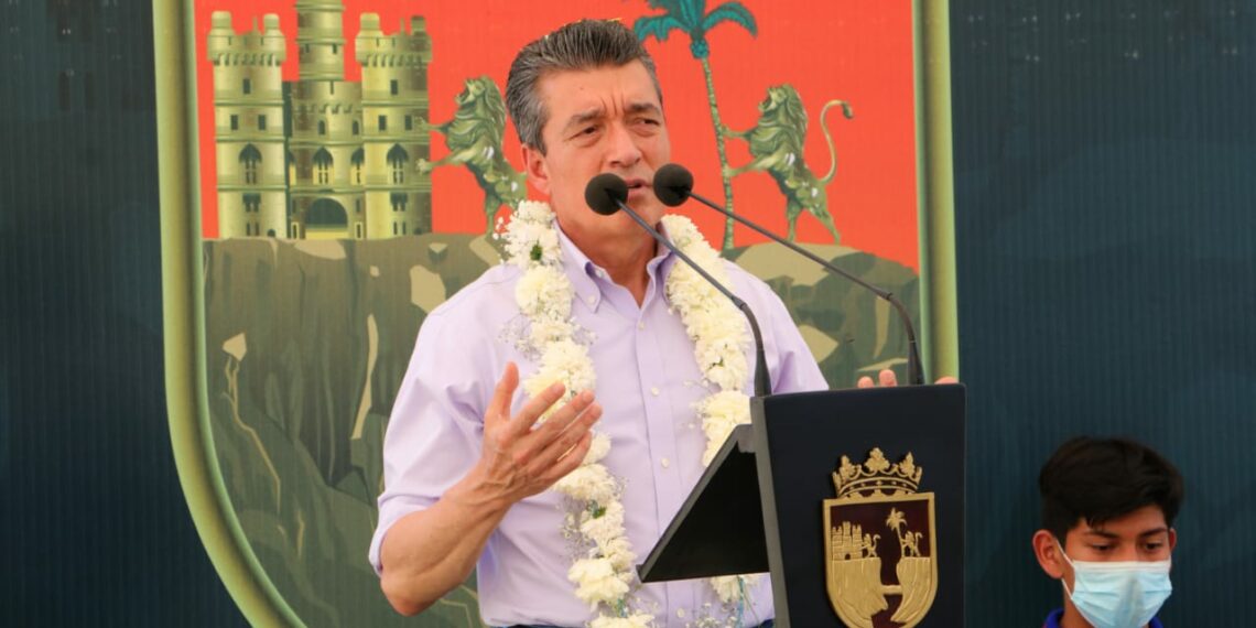 En este gobierno hemos destinado 40 mdp para mejorar la infraestructura educativa en Villaflores: Rutilio Escandón