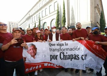 Marcha Rutilio Escandón junto al presidente AMLO por los cuatro años de transformación de México