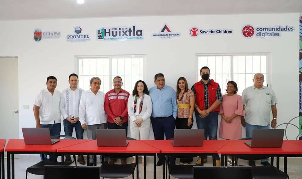 PRESIDENTE MUNICIPAL CARLOS EDUARDO SALAZAR GAM Y HELMER FERRAS COUTIÑO, DIRECTOR GENERAL DEL ICTI EN CHIAPAS INAUGURAN AULA DIDÁCTICA EN HUIXTLA