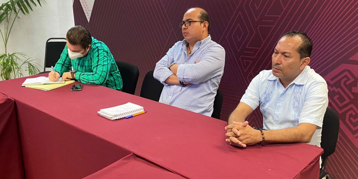 ATIENDE GOBIERNO MUNICIPAL A COMISIÓN DE TRANSPORTISTAS Y LOCATARIOS DEL MERCADO SAN JUAN