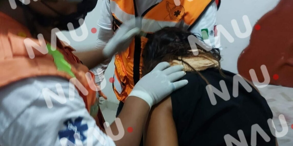 SAE atiende femenina que se cayó de su propia altura