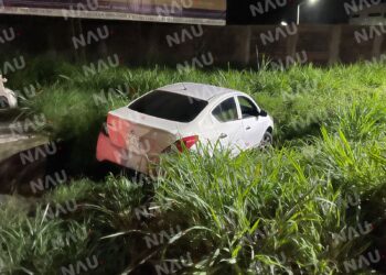 Más de $30,000 deja un accidente en el par vial