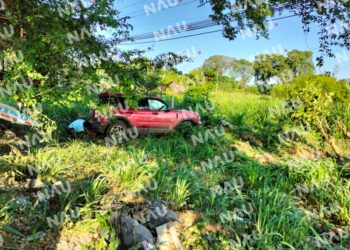 Vuelca carro en El libramiento Sur Oriente