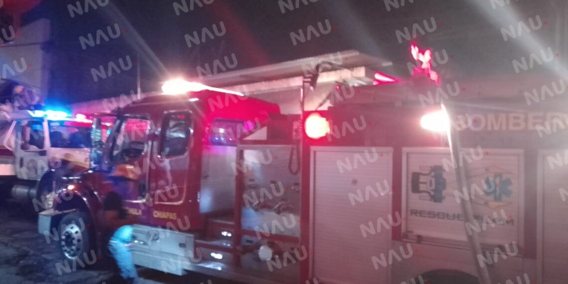 Se incendia local de venta de comida en el mercado San Juan