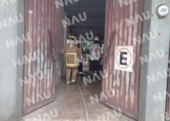 Conato de incendio fue atendido por personal de cuerpo de bomberos y cruz roja mexicana en el centro de Tapachula